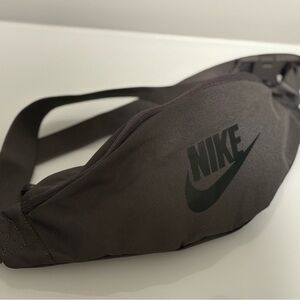Nike Grey Belt Bag/Fanny Pack/Crossbody